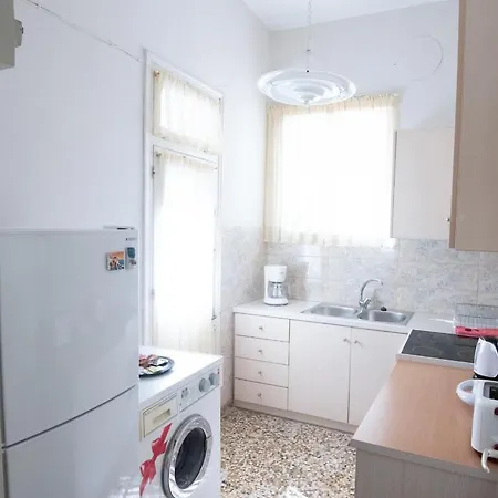 House, Marina Home, Athens Avenue, Apartman
